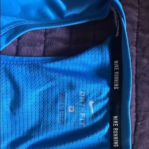 Nike air dry work out